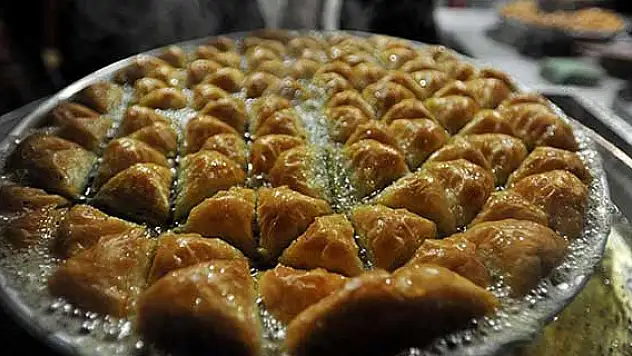 Baklavanın standardı Gaziantep'te belirlenecek