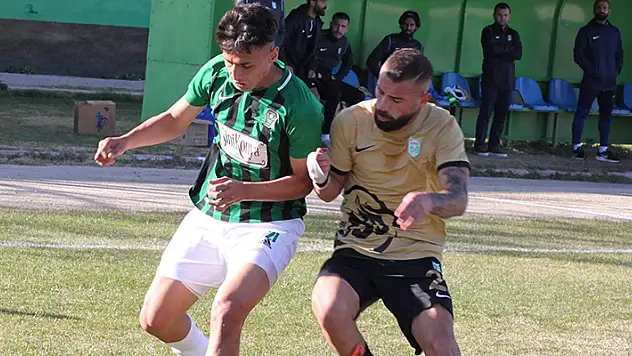 BAL'DA DERBİ HEYECANI
