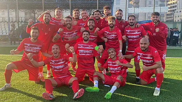 BAL'DA PERDE KAPANDI
