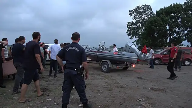 Balık tutmak için açıldıkları kayık battı: 2 ölü
