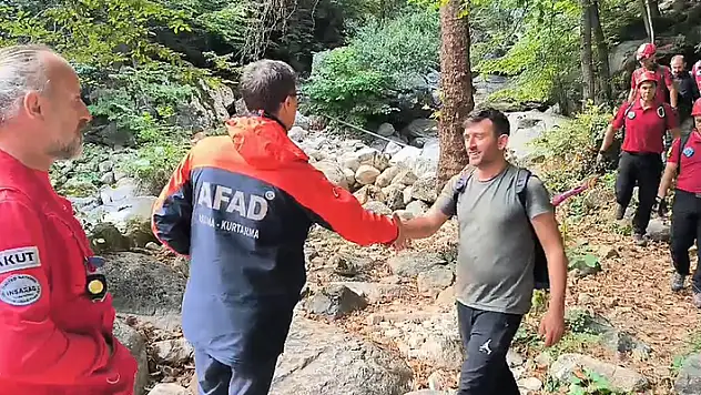 Balık tutmak için gittikleri bölgede kaybolan 3 kişi, 20 saat sonra bulundu
