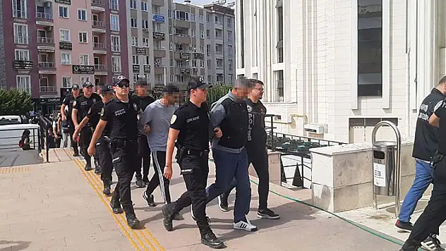 Balıkesir merkezli 3 ilde uyuşturucu operasyonu: 51 gözaltı

