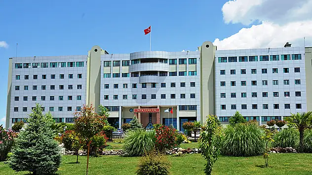 Balıkesir Üniversitesi 23 sözleşmeli sağlık personeli alacak
