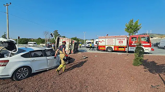 Balıkesir'de kamyon ile otomobil çarpıştı: 1 ölü, 1 yaralı
