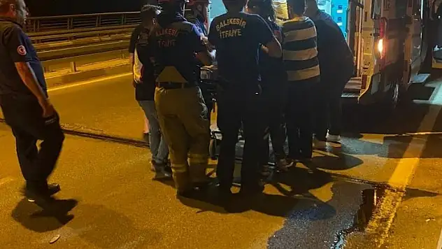Balıkesir'de sıkışmalı trafik kazası: 2 yaralı