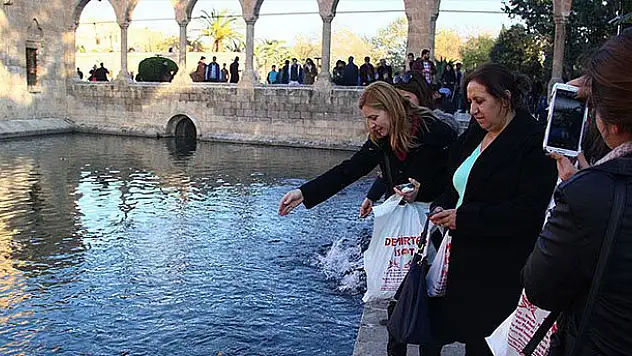 Balıklıgöl'de ziyaretçi yoğunluğu