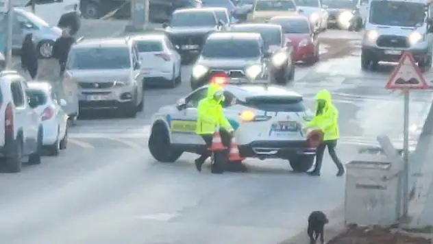 Bandırma'da dehşet, hafriyat kamyonu kadını 10 metre sürükledi