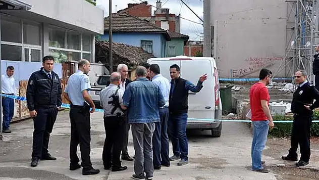 Bankaya ait araçtan 400 bin liralık soygun