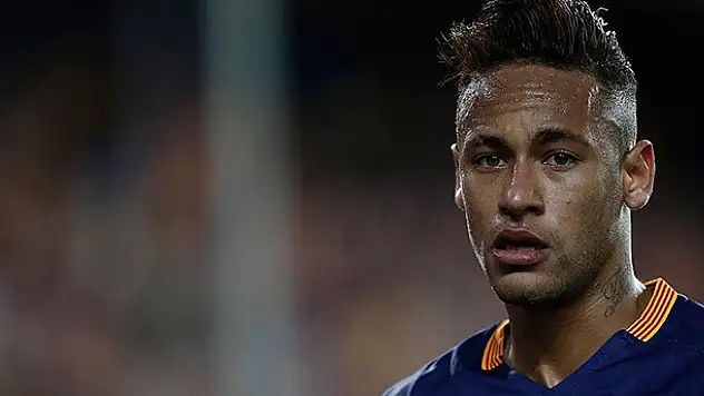 Barcelona, 5,5 milyon avroya 'Neymar olayı''nı kapatmak istiyor