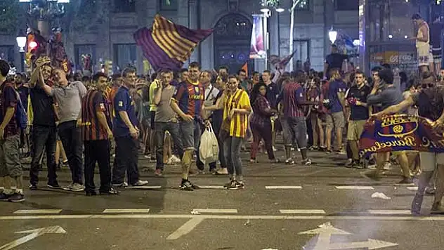 Barcelona'nın kupa kutlamalarında 7 gözaltı