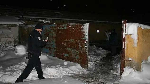 Barınağın çatısından düşen işçi öldü