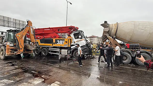 Bartın'da 3 araç çarpıştı: 8 yaralı