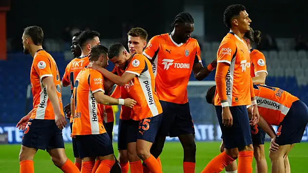 Başakşehir Avrupa için Konyaspor'u bekliyor!