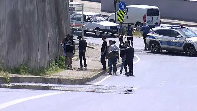 Başakşehir'de istinat duvarının yağmur giderinde el yapımı patlayıcı bulundu

