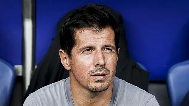 Başakşehir'de teknik direktör Emre Belözoğlu ile yollar ayrıldı