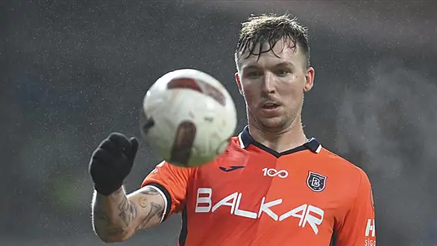 Başakşehir İsrailli futbolcu Eden Karzev ile yollarını ayırdı
