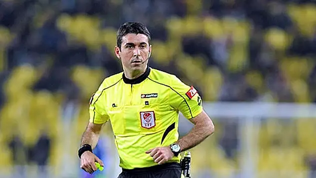 Başakşehir - Konyaspor maçında VAR koltuğunda Hakan Ceylan oturacak