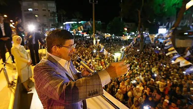 Başbakan'a 'Konuşma' Yasağı!