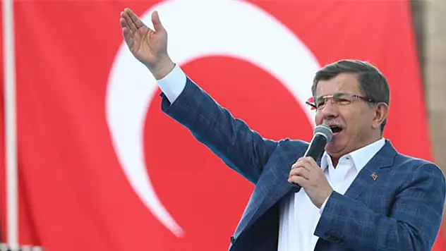 Başbakan Davutoğlu: Kiralık vandallar
