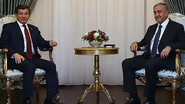 Başbakan Davutoğlu, KKTC Cumhurbaşkanı Akıncı ile ortak basın toplantısı düzenledi