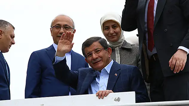 Başbakan Davutoğlu, Konya'ya geldi