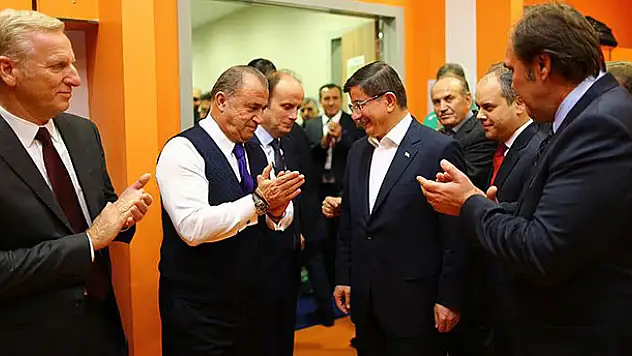Başbakan Davutoğlu Millilere başarılar diledi