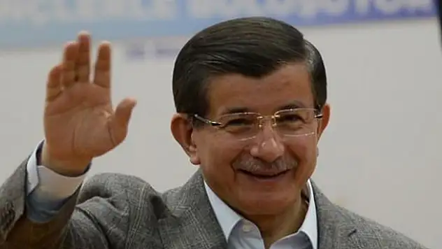 Başbakan Davutoğlu'ndan 29 Ekim müjdeleri