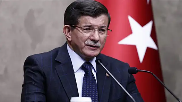 Başbakan Davutoğlu'ndan Başika yorumu