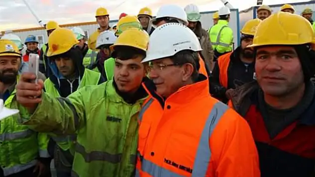 Başbakan Davutoğlu'ndan ikramiye sözü!