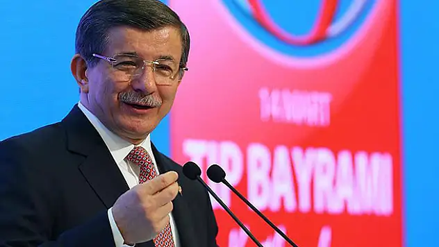 Başbakan Davutoğlu'ndan sağlık çalışanlarına müjde