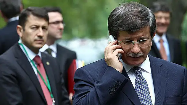 Başbakan Davutoğlu'ndan şehit ailesine taziye telefonu