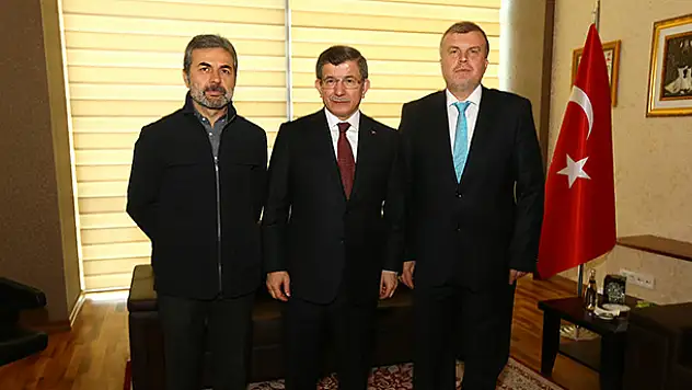 Başbakan Davutoğlu'ndan  Torku Konyaspor'a destek