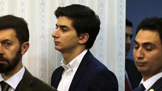 Başbakan Davutoğlu'nun oğlu da toplantıdaydı