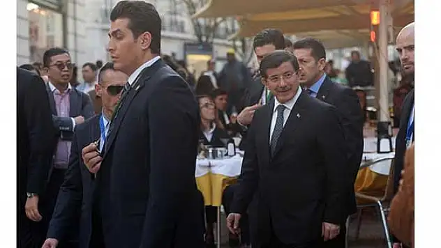 Başbakan Davutoğlu Portekiz'de