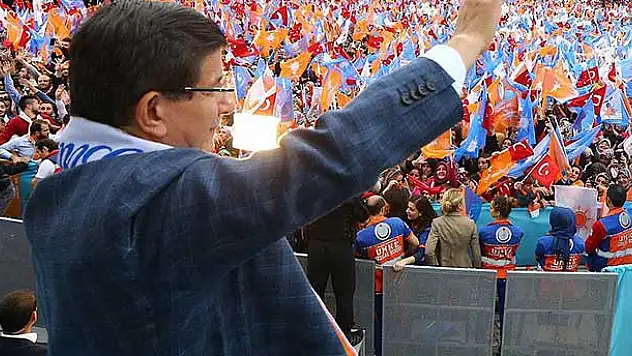 Başbakan Davutoğlu: Teröre ve teröriste geçit vermeyeceğiz