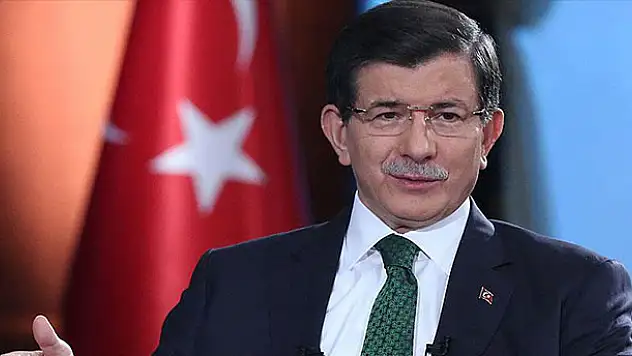 Başbakan Davutoğlu: Türkiye darbe mahsulü bir anayasayla daha fazla yol alamaz