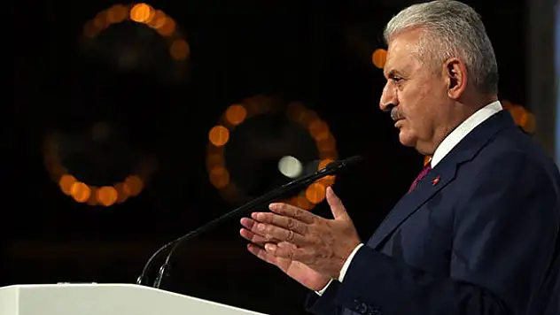 Başbakan duyurdu: Tek kart olacak, Türkiye'nin her yerinde geçecek