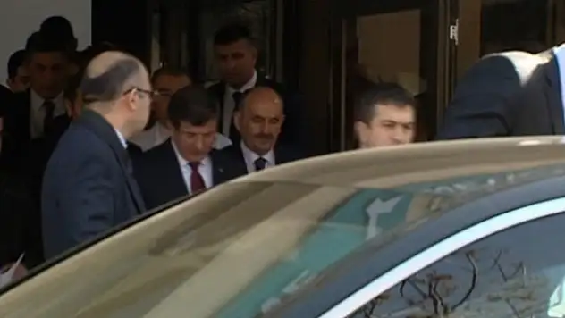 Başbakan yaralıları ziyaret etti
