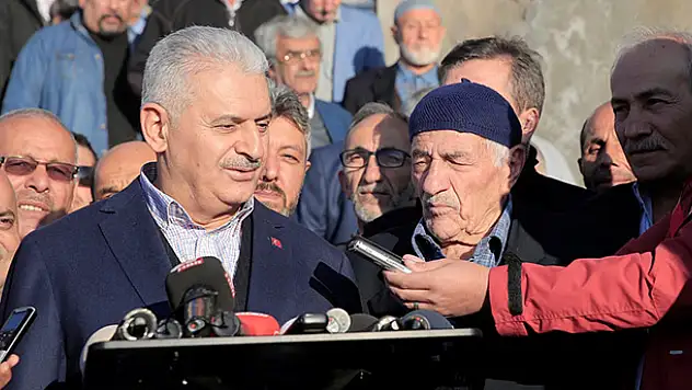 Başbakan Yıldırım bayram namazını kıldı