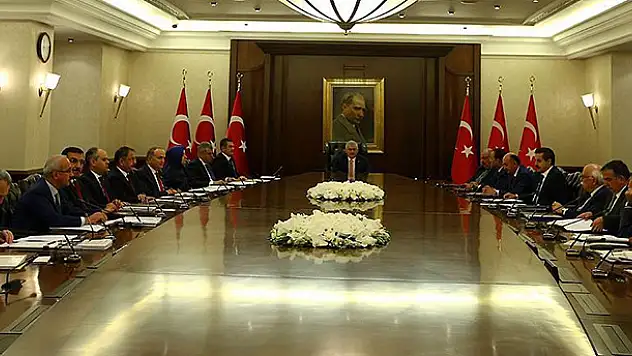 Başbakan Yıldırım: Terör örgütü 10 milyar tutarında zarar verdi