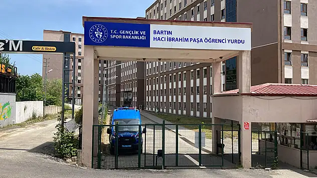 Başının ağrıdığını söyleyip uyuyan üniversiteli İrem, yatağında ölü bulundu
