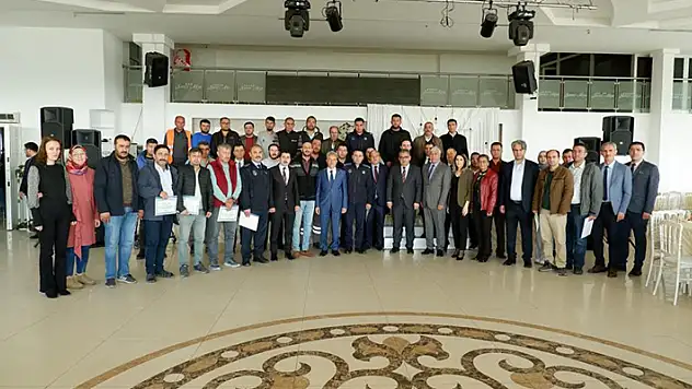 Başkan Akkaya belediye personeliyle bayramlaştı!
