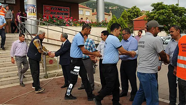 Başkan Akkaya, belediye personeliyle bayramlaştı