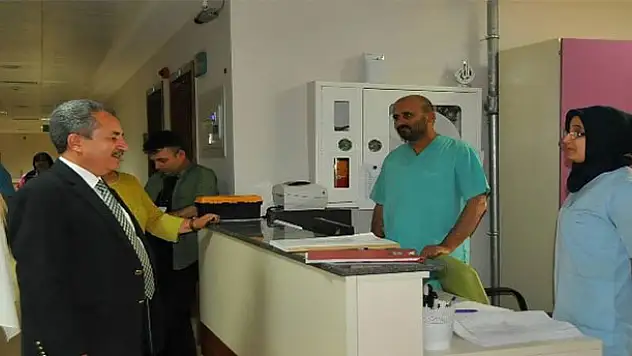 Başkan Akkaya Hemşirelerin Gününü Kutladı