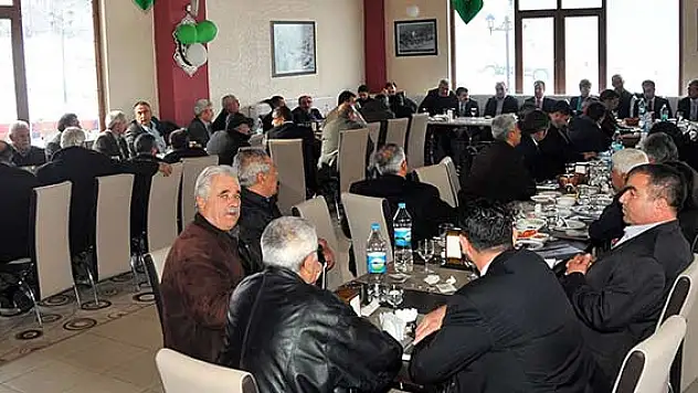 Başkan Akkaya muhtarlarla buluştu