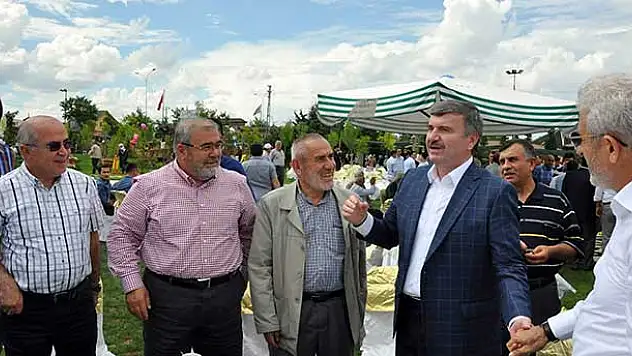 Başkan Akyürek, 7 ayrı programda vatandaşla buluştu