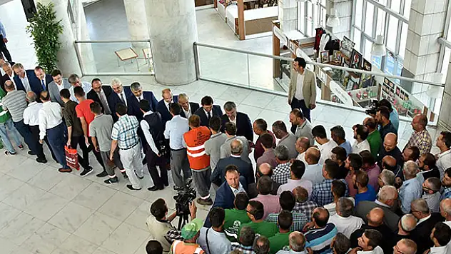 Başkan Akyürek, belediye personeliyle bayramlaştı