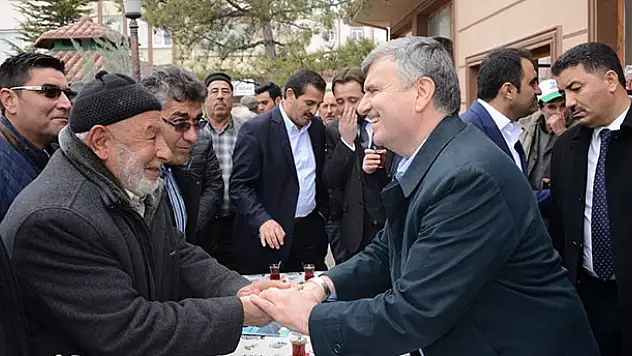 Başkan Akyürek Çeltik'te yatırımları inceledi, halkla buluştu