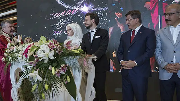 Başkan Akyürek oğlunu evlendirdi