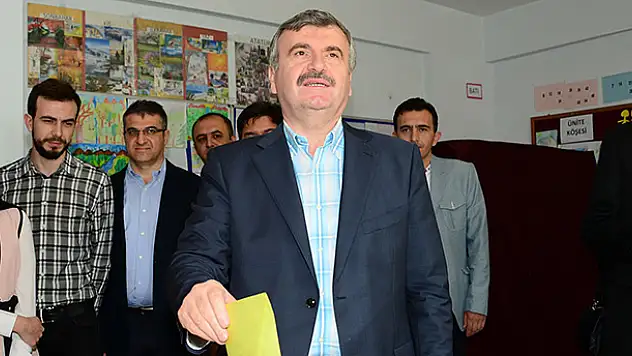 Başkan Akyürek Oyunu 2022 No'lu Sandıkta Kullandı